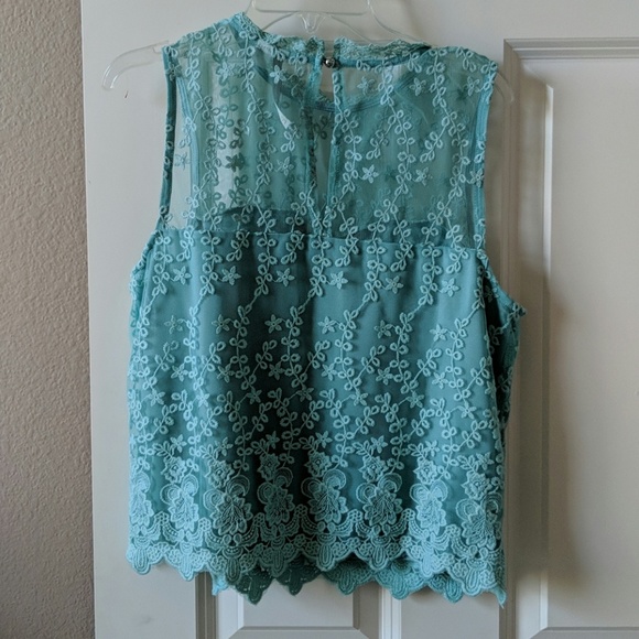 Lauren Conrad Tank - Picture 2 of 3